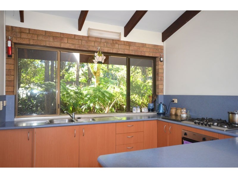 13 Treehaven Way, Maleny QLD 4552