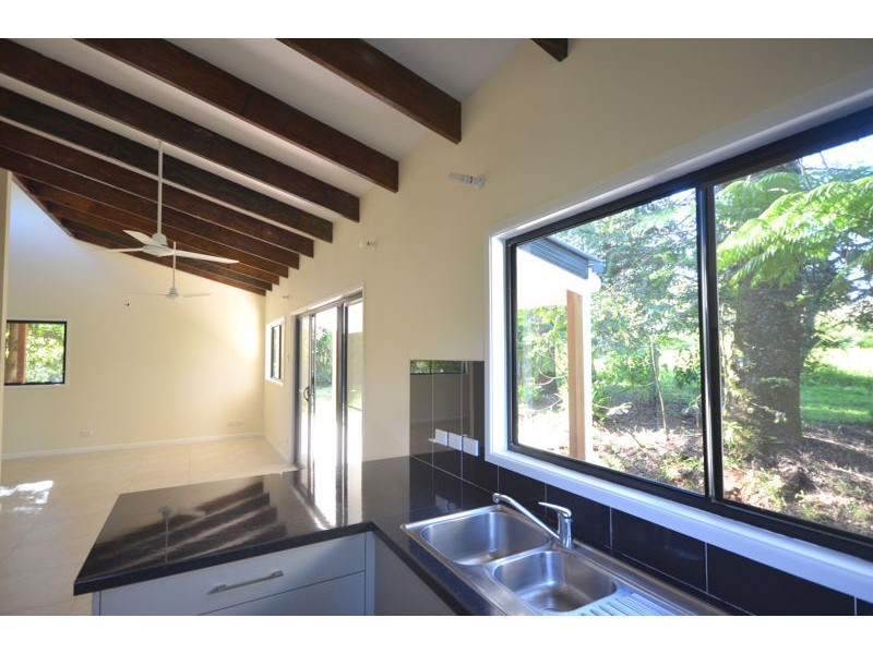 13 Treehaven Way, Maleny QLD 4552