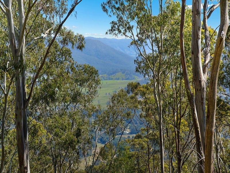 120 Postmans Track, Booroobin QLD 4552