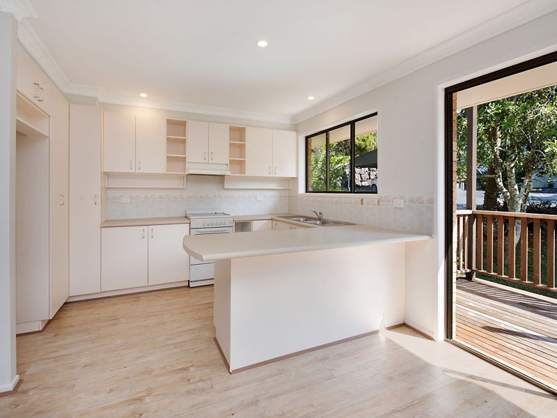 8B Centenary Drive, Maleny QLD 4552