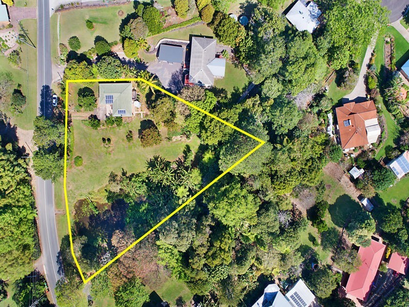 8B Centenary Drive, Maleny QLD 4552