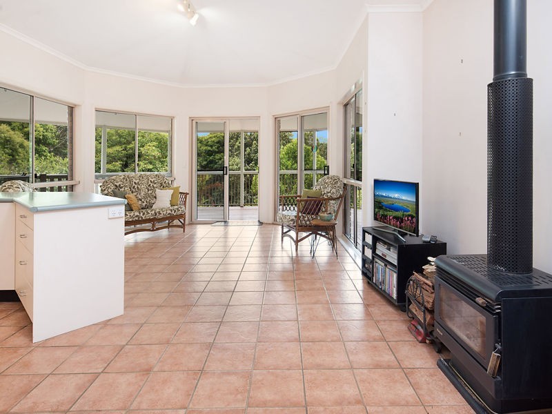 604 Mountain View Road, Maleny QLD 4552
