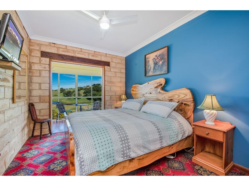 105 Macadamia Drive, Maleny QLD 4552