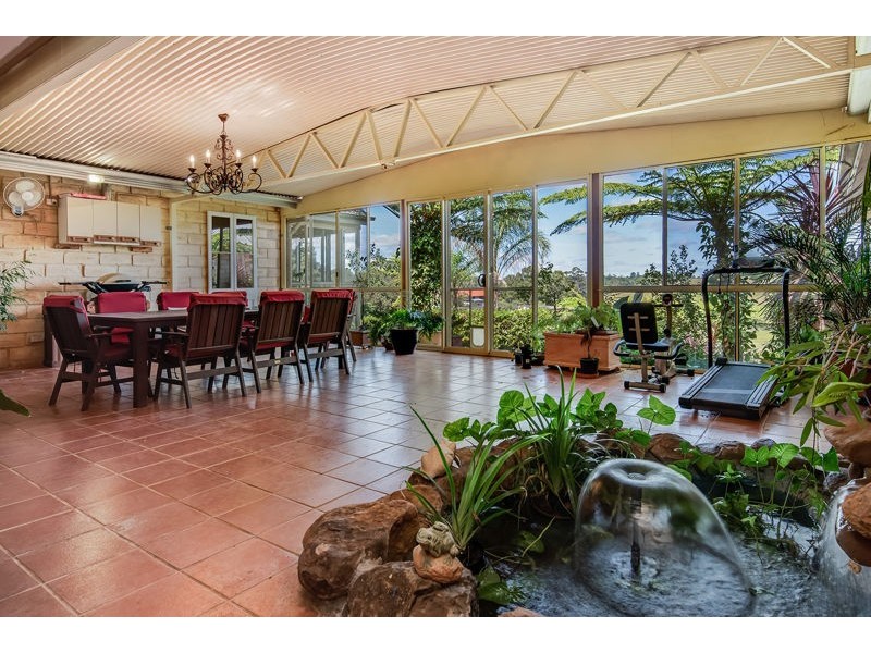 105 Macadamia Drive, Maleny QLD 4552