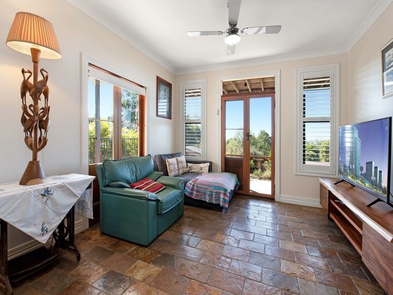 6 Ocean View Road, Mount Mellum QLD 4550