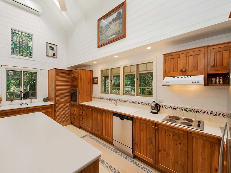 43A Mary Cairncross Avenue, Maleny QLD 4552