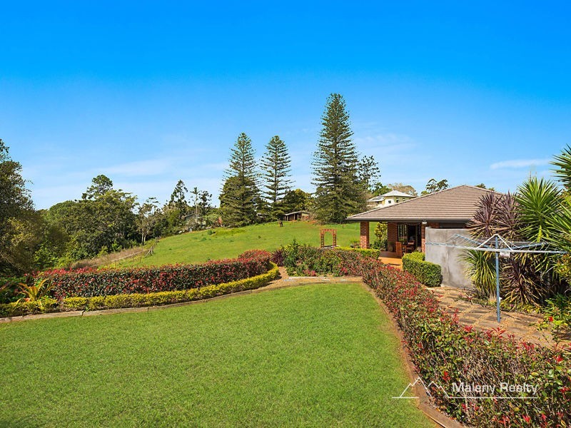15A Tamarind Street, Maleny QLD 4552