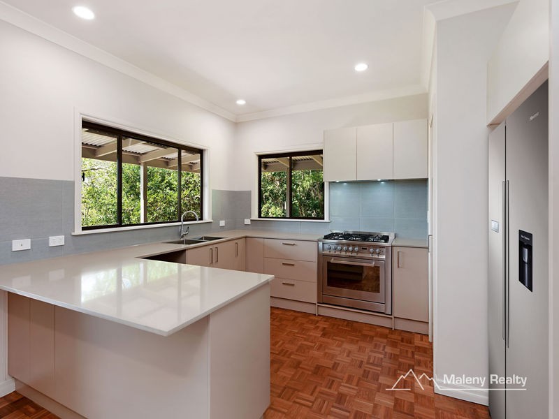 42 Avocado Lane, Maleny QLD 4552