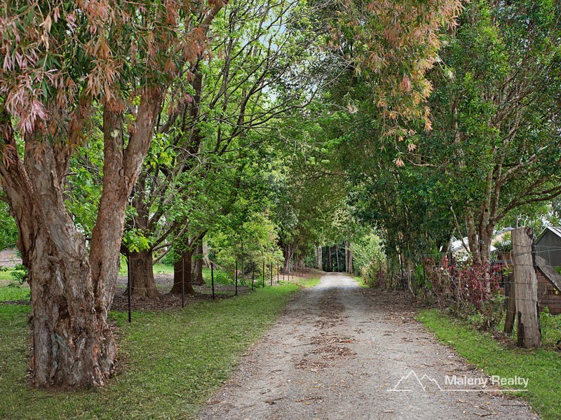 42 Avocado Lane, Maleny QLD 4552