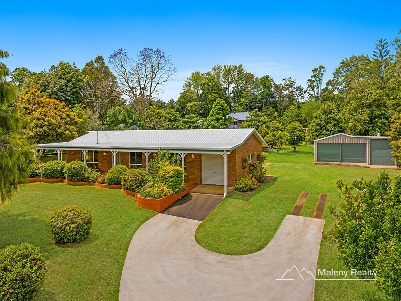 29 Burgess Avenue, Maleny QLD 4552