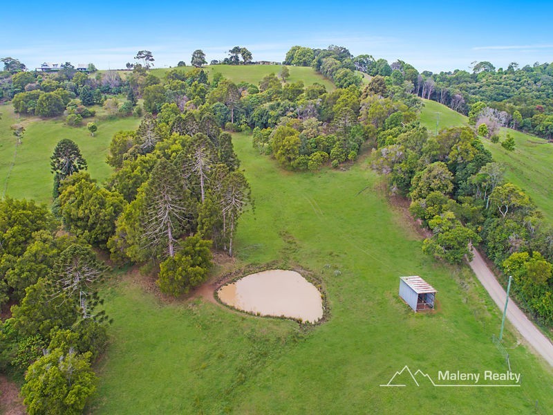 24 Trail Road, Maleny QLD 4552