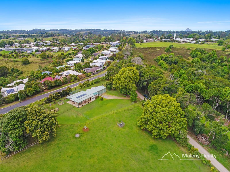 24 Trail Road, Maleny QLD 4552