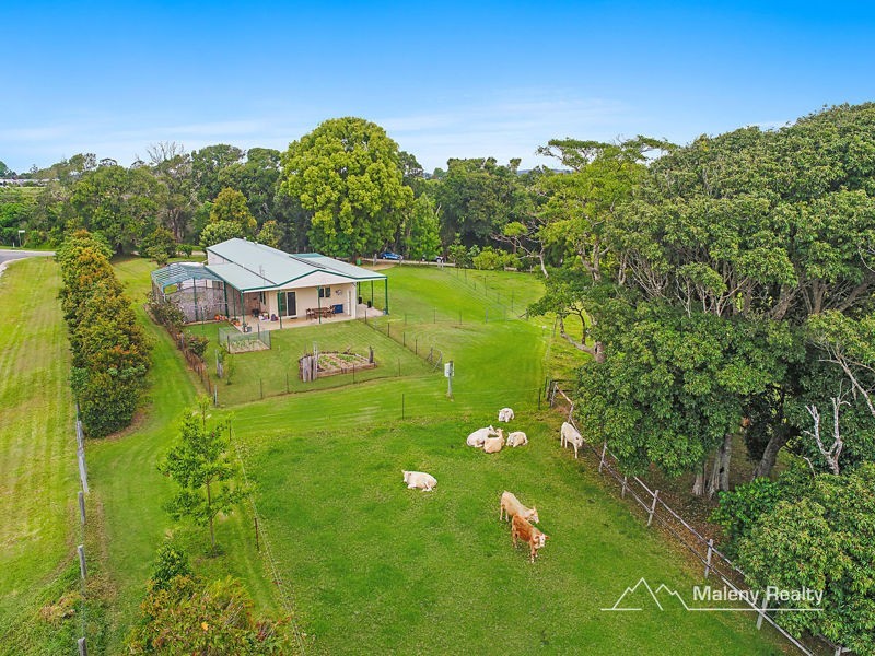 24 Trail Road, Maleny QLD 4552