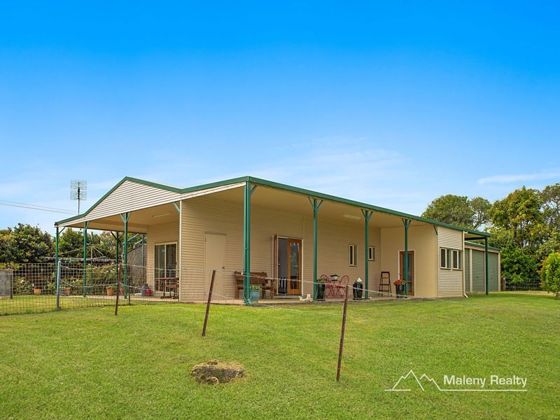 24 Trail Road, Maleny QLD 4552