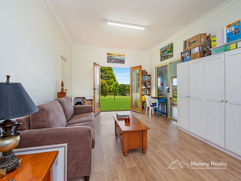 24 Trail Road, Maleny QLD 4552