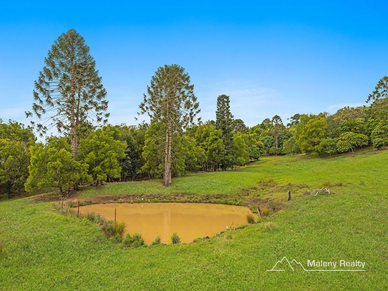 24 Trail Road, Maleny QLD 4552