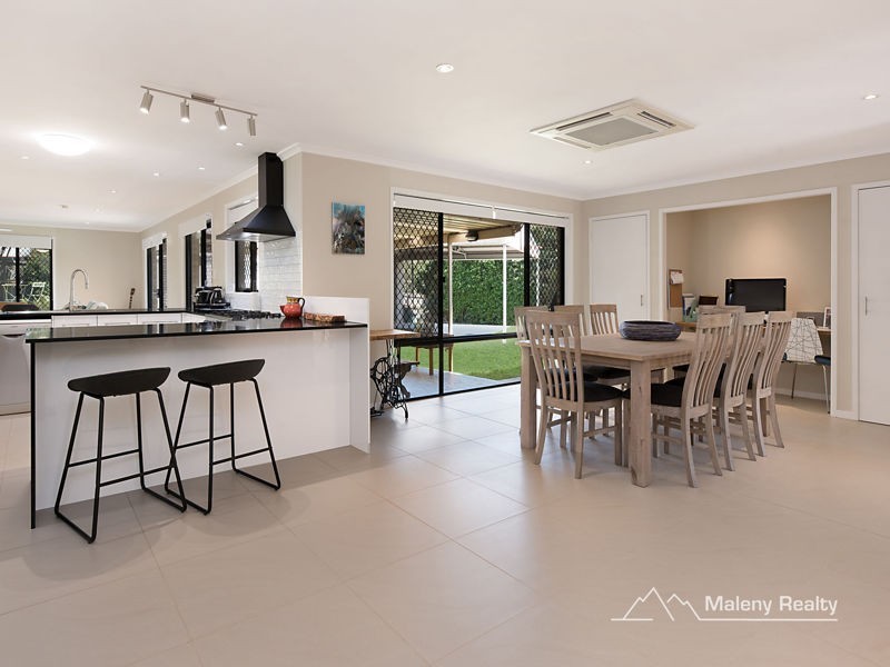 2 Oak Court, Maleny QLD 4552