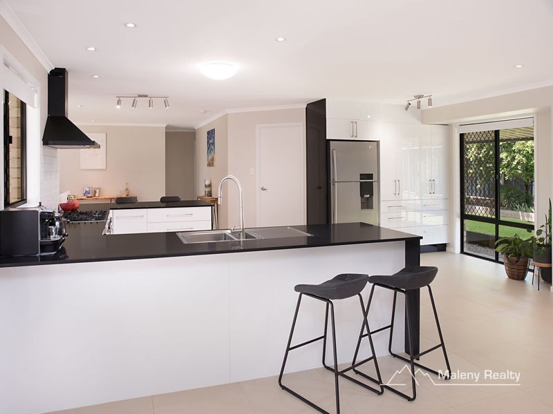 2 Oak Court, Maleny QLD 4552