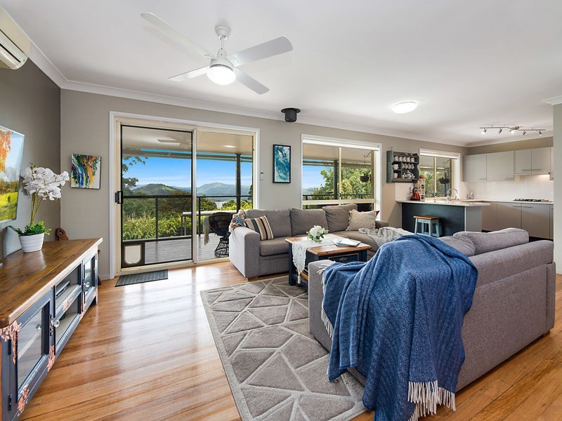 19 Meadow Road, Reesville QLD 4552