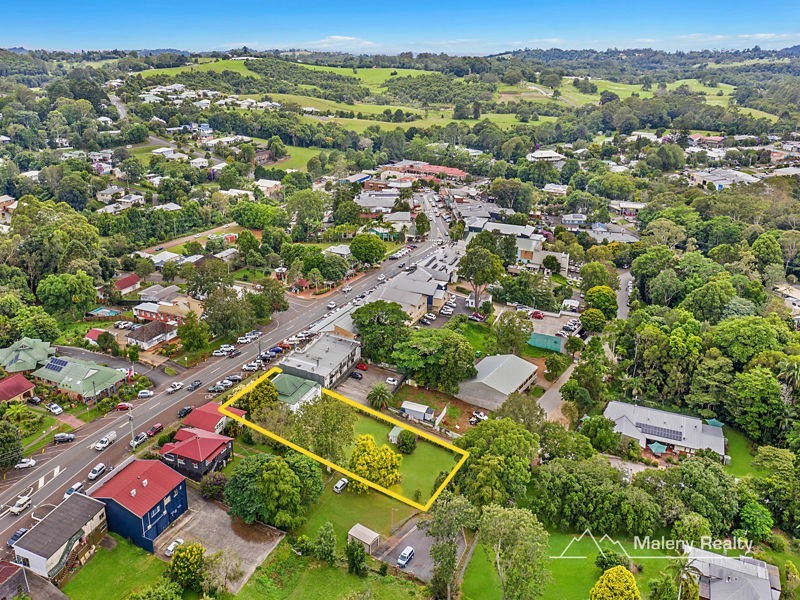 47 Maple Street, Maleny QLD 4552