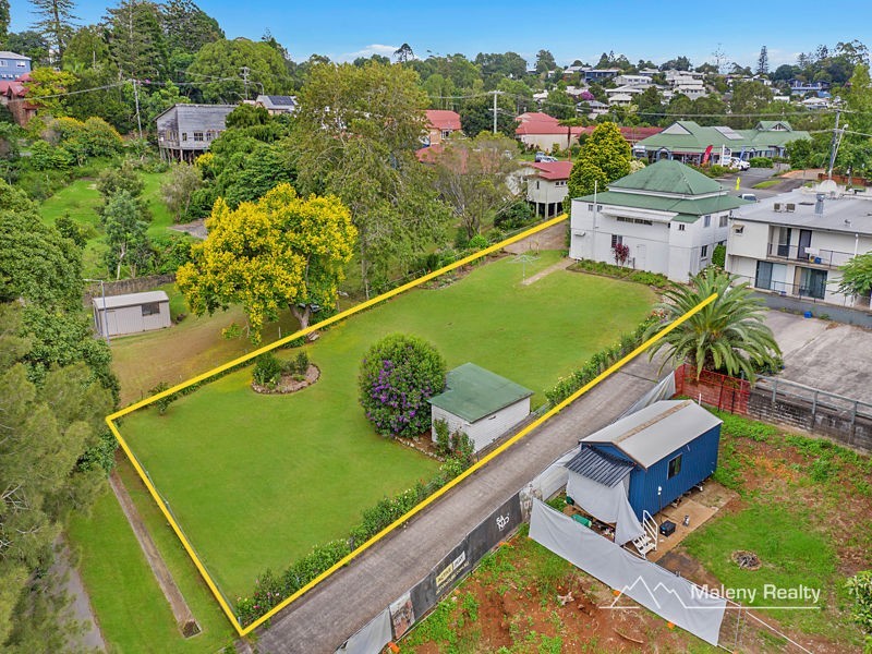 47 Maple Street, Maleny QLD 4552