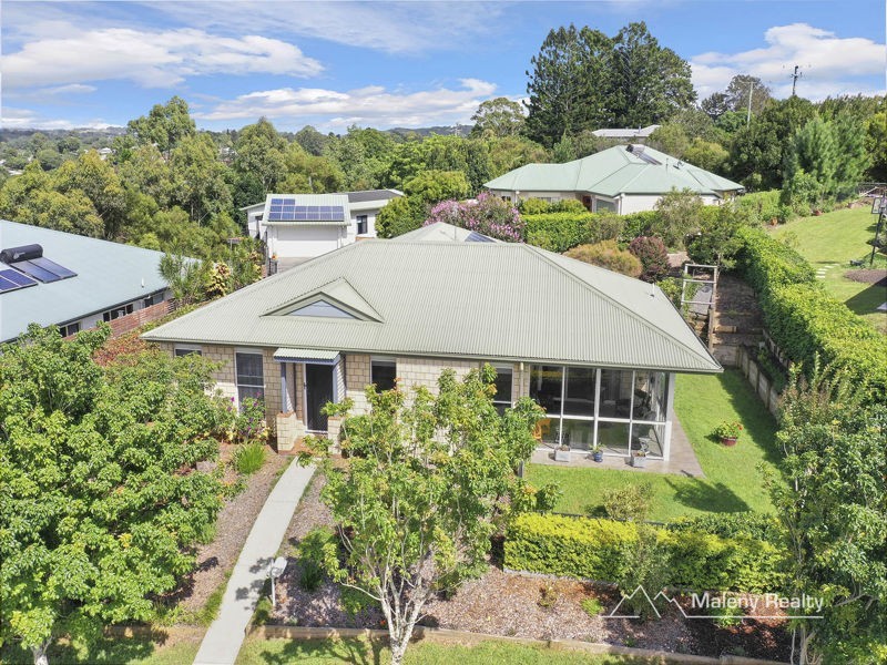 6 Greenhills Esplanade, Maleny QLD 4552
