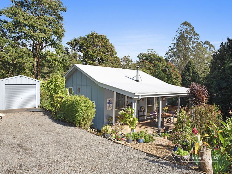 16 Mary Cairncross Ave, Maleny QLD 4552