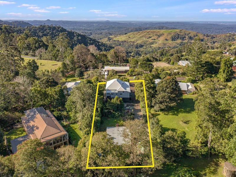 16 Mary Cairncross Ave, Maleny QLD 4552