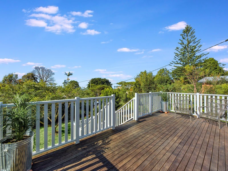 16 Mary Cairncross Ave, Maleny QLD 4552