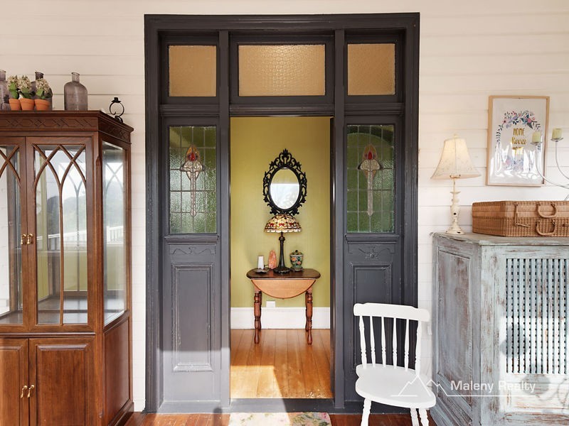 16 Mary Cairncross Ave, Maleny QLD 4552