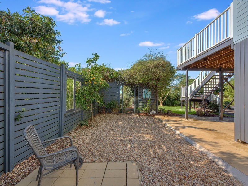 16 Mary Cairncross Ave, Maleny QLD 4552