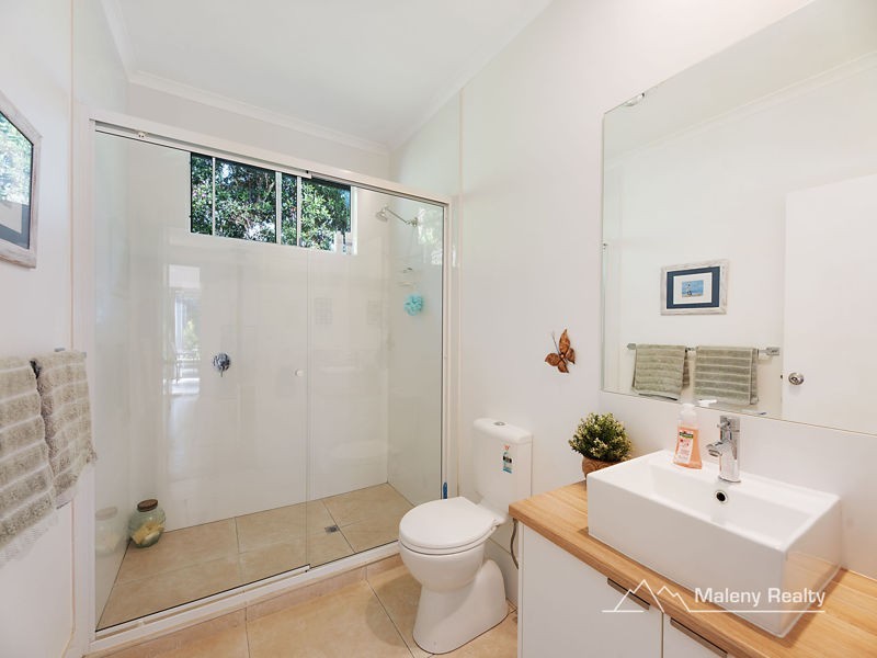 16 Mary Cairncross Ave, Maleny QLD 4552