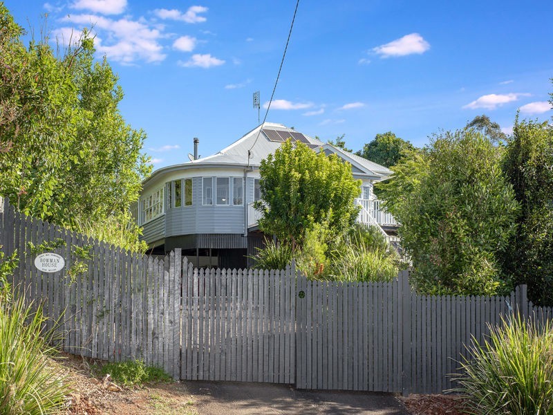 16 Mary Cairncross Ave, Maleny QLD 4552