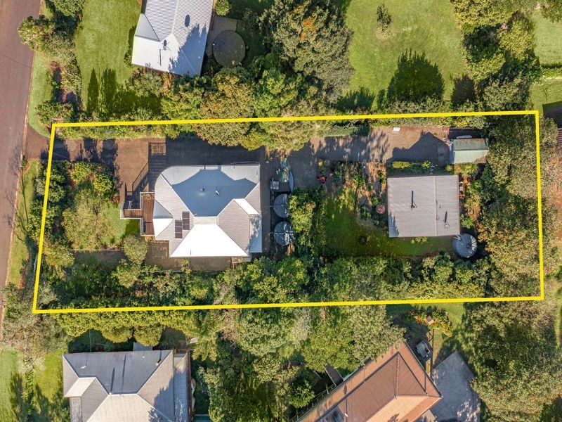 16 Mary Cairncross Ave, Maleny QLD 4552