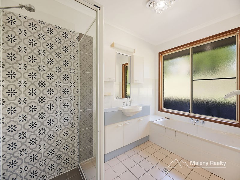 2 Gibson Avenue, Maleny QLD 4552