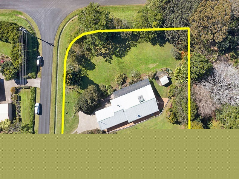 2 Gibson Avenue, Maleny QLD 4552