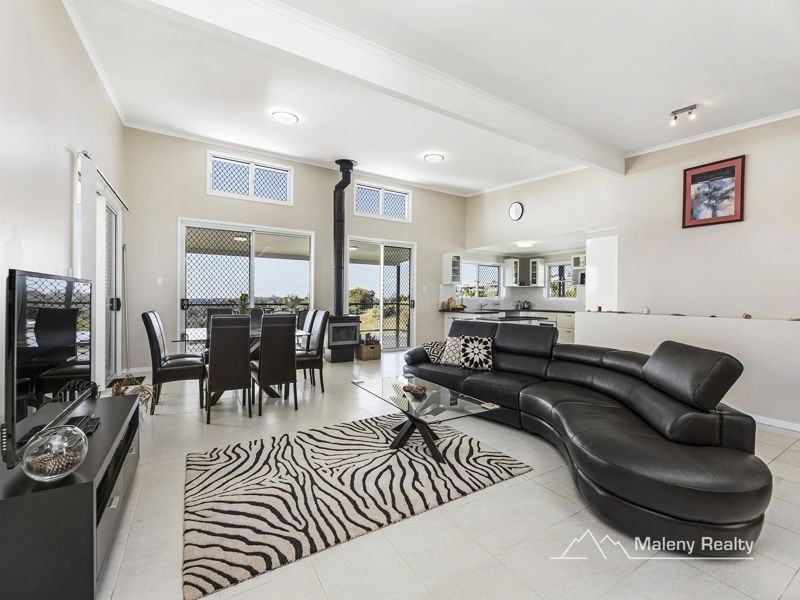 21 Lorikeet Lane, Maleny QLD 4552
