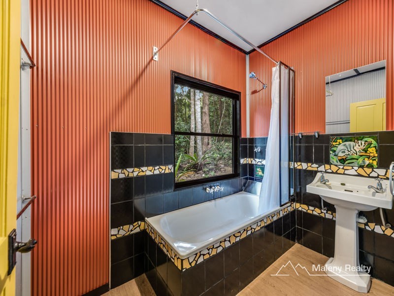 23 Wells Road, Maleny QLD 4552