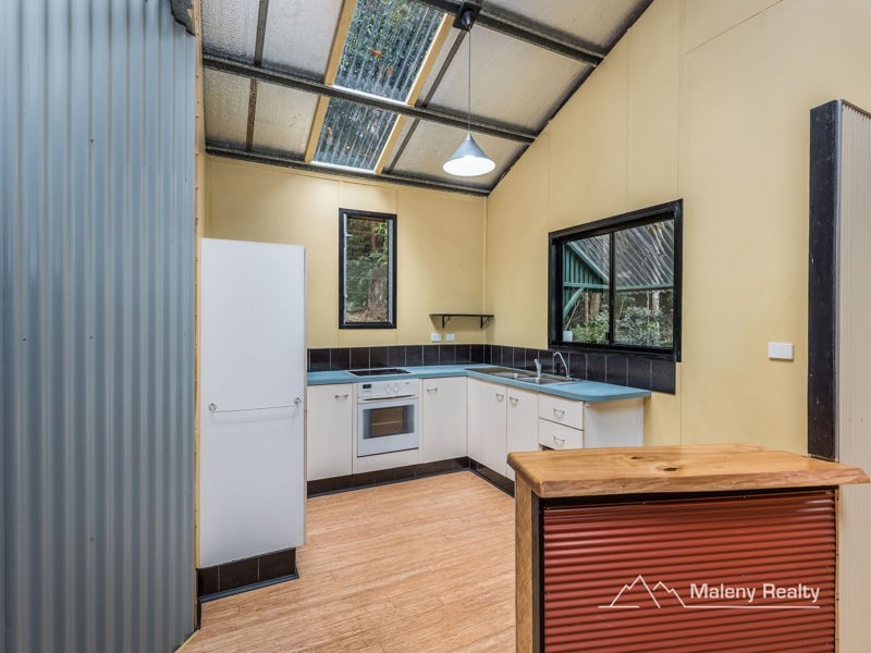 23 Wells Road, Maleny QLD 4552