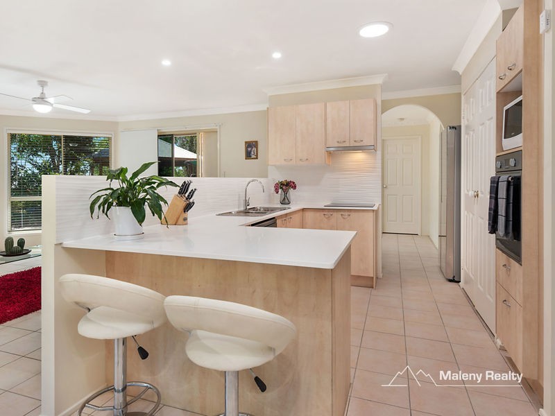 10 Lansdowne Rise, Maleny QLD 4552