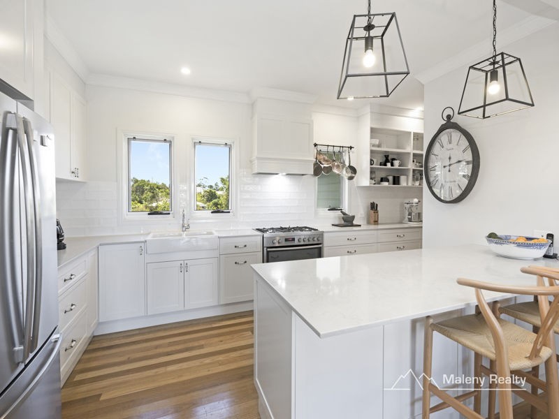 25 Mahogany Place, Maleny QLD 4552