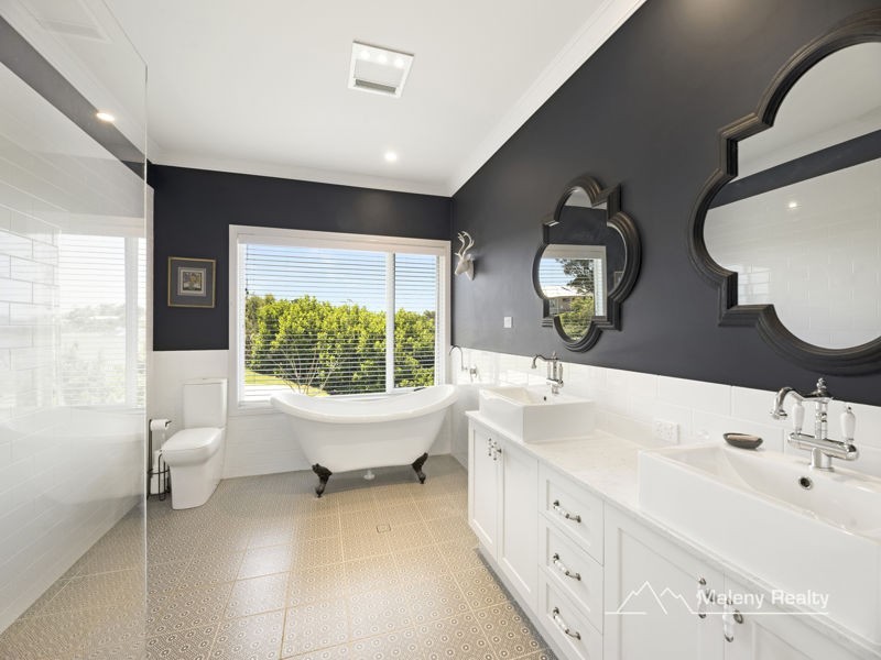 25 Mahogany Place, Maleny QLD 4552