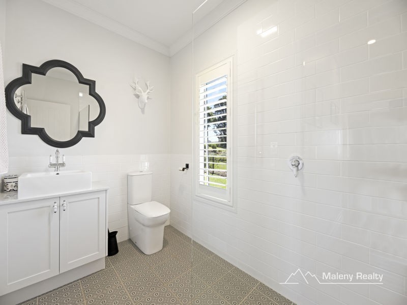 25 Mahogany Place, Maleny QLD 4552