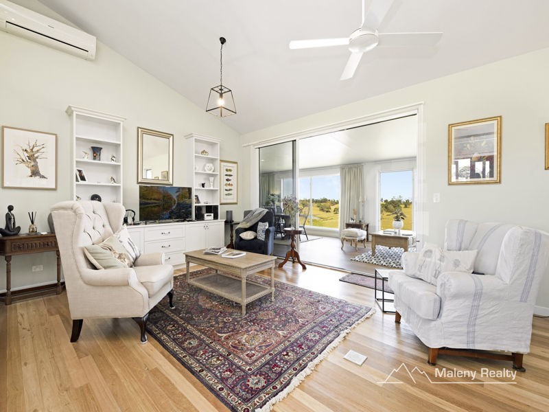 25 Mahogany Place, Maleny QLD 4552