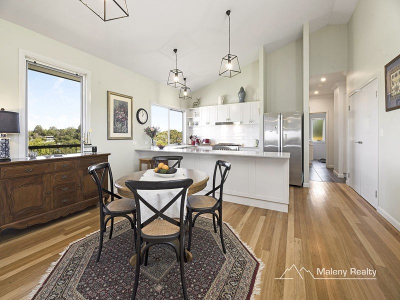 25 Mahogany Place, Maleny QLD 4552