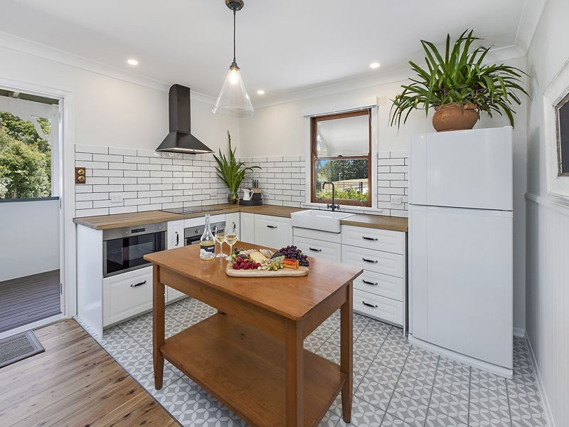 67 Macadamia Dr, Maleny QLD 4552