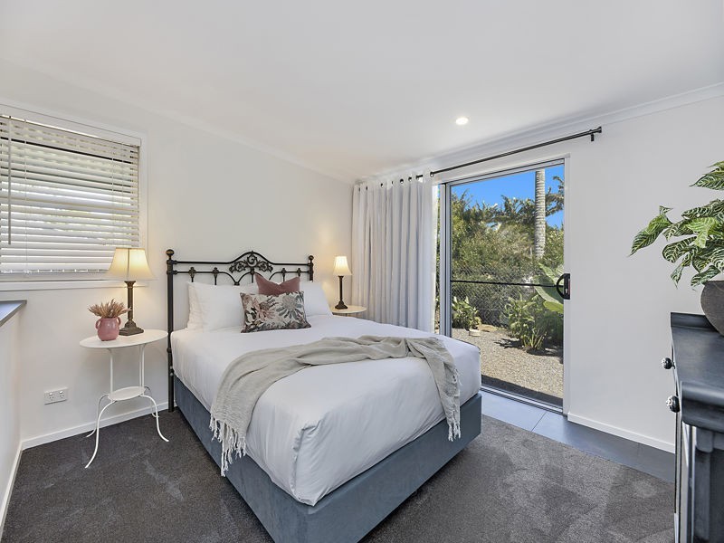 67 Macadamia Dr, Maleny QLD 4552