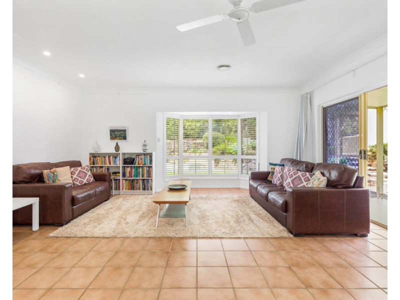 61 Burgess Avenue, Maleny QLD 4552