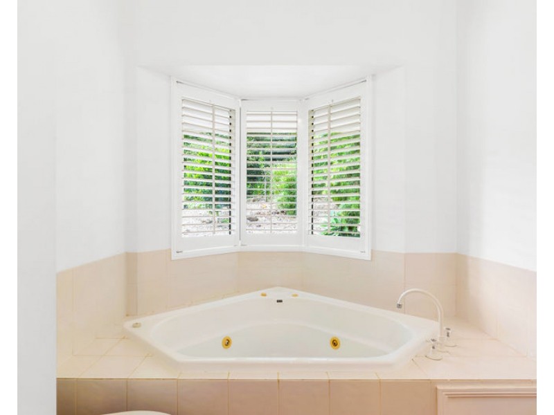 61 Burgess Avenue, Maleny QLD 4552