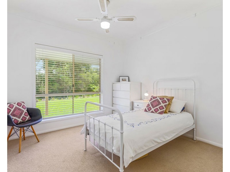 61 Burgess Avenue, Maleny QLD 4552